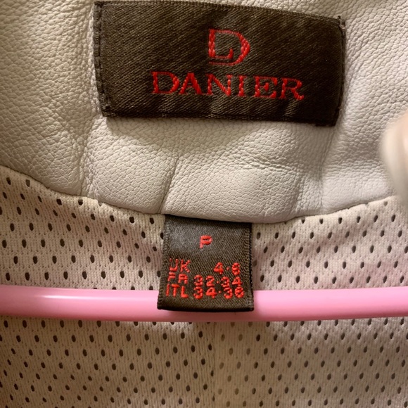 Danier leather jacket - Picture 2 of 2